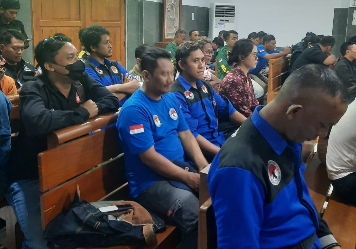 Ketua LSM RobinHood 23 Kecam Hakim Setelah Beri Putusan Lanny setyawati dan Sekeluarga di Kota Pekalongan Vonis Bersalah