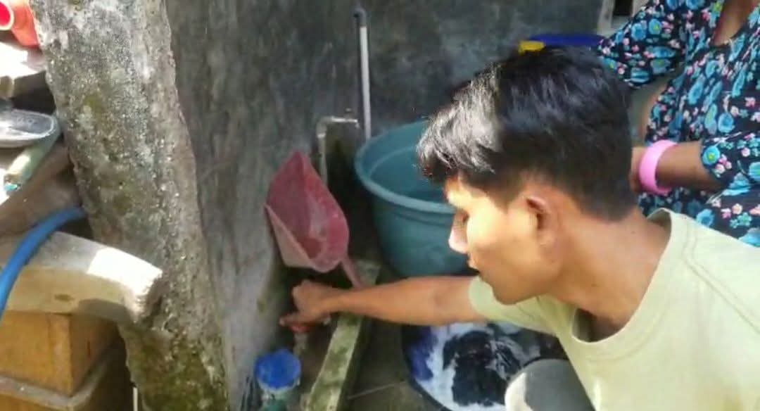 Warga Panjang Wetan Keluhkan Air PDAM Macet Berminggu-Minggu, Tagihan Tetap Jalan