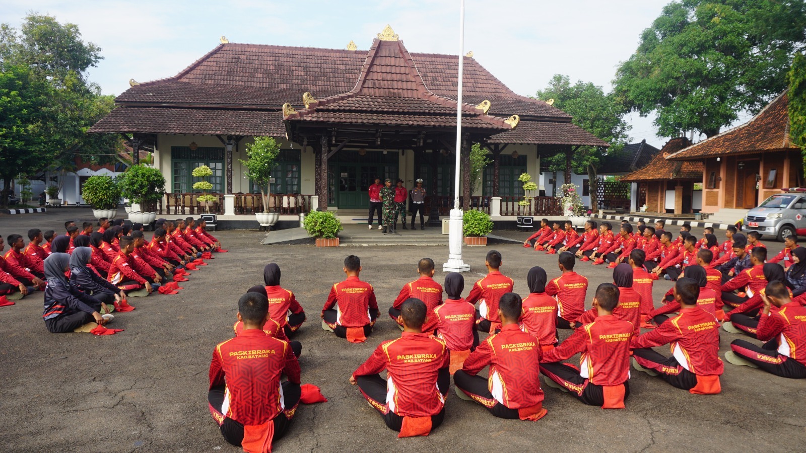 Kasdim Batang Beri Motivasi kepada Paskibraka Jelang HUT ke-80 RI