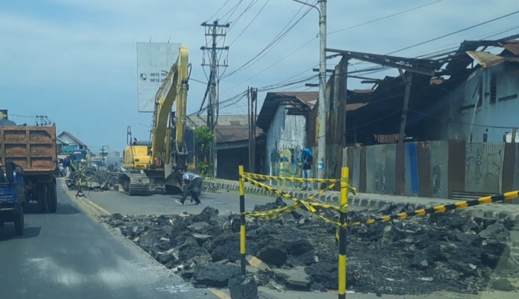 Jalan Bergelombang Diperbaiki, Warga Pekalongan: Semoga Cepat Selesai