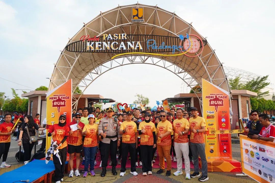 Wakil Wali Kota Pekalongan Lepas Ratusan Peserta Heritage Run Peringati Hari Batik