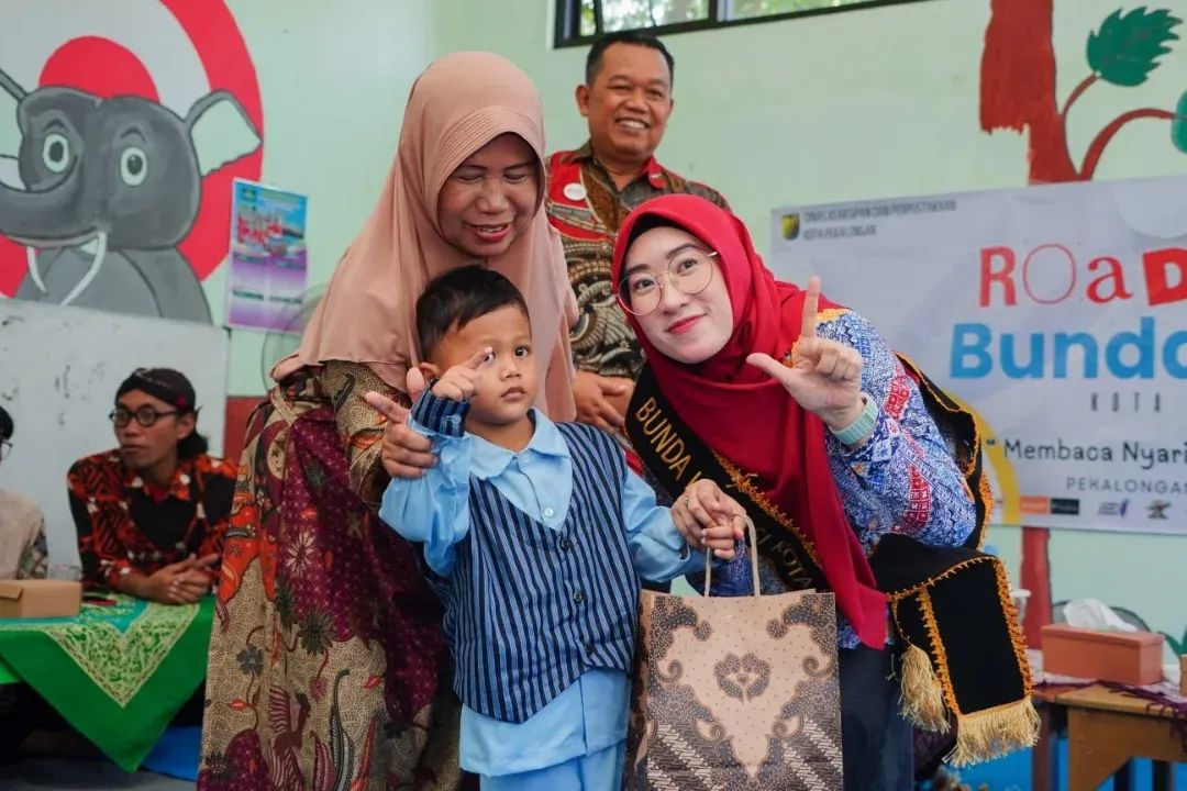 Bunda Literasi Pekalongan Gelar Roadshow di TBM Omah Sogan