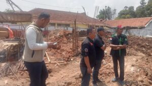 Kontraktor Absen, GNPK RI dan LSM Trinusa Sidak Proyek Gedung Inspektorat Pekalongan