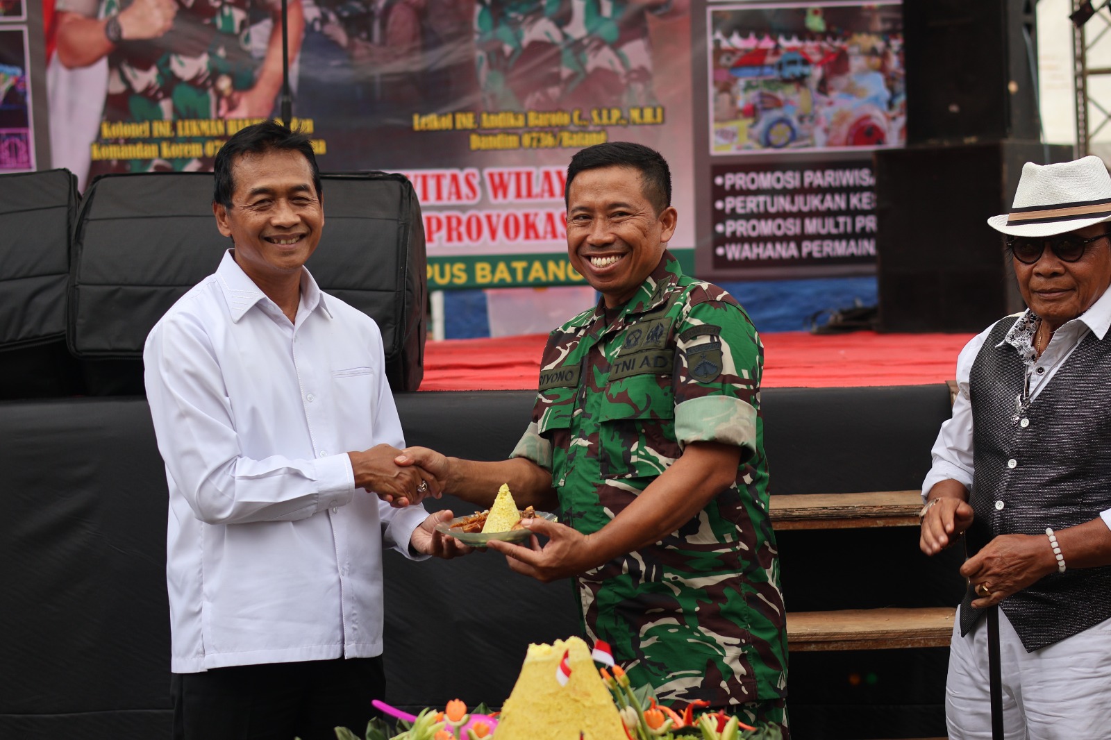 Gebyar HUT TNI ke-80 di Batang Pupuk Solidaritas dan Semangat Kebersamaan Gebyar HUT TNI ke-80 di Batang Pupuk Solidaritas dan Semangat Kebersamaan