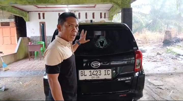 Rumah dan Mobil Wartawan Syahbudin Dirusak OTK, SWI Desak Polisi Usut Dalang Rumah dan Mobil Wartawan Syahbudin Dirusak OTK, SWI Desak Polisi Usut Dalang