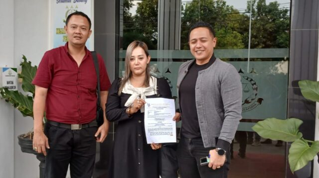 Janda Perwira Polisi Datangi Kejari Pemalang, Tuntut Keadilan atas Kasus Dugaan Penipuan Rp350 Juta