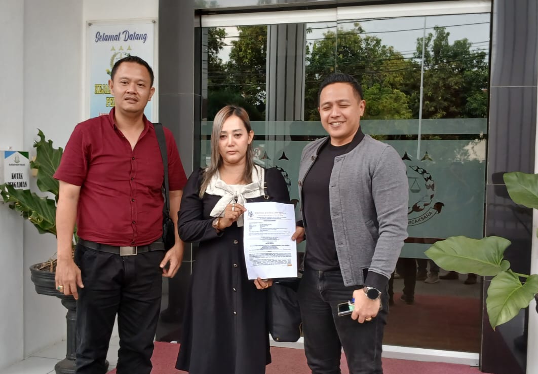 Janda Perwira Polisi Datangi Kejari Pemalang, Tuntut Keadilan atas Kasus Dugaan Penipuan Rp350 Juta