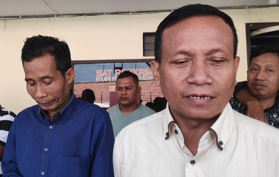 Warga Geruduk Polres Pekalongan, Tagih Kasus Pungli PTSL Desa Wuled