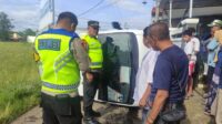 Pick-up Pengangkut MBG Terguling di Pekalongan, Polisi Temukan SIM Sopir Kedaluwarsa