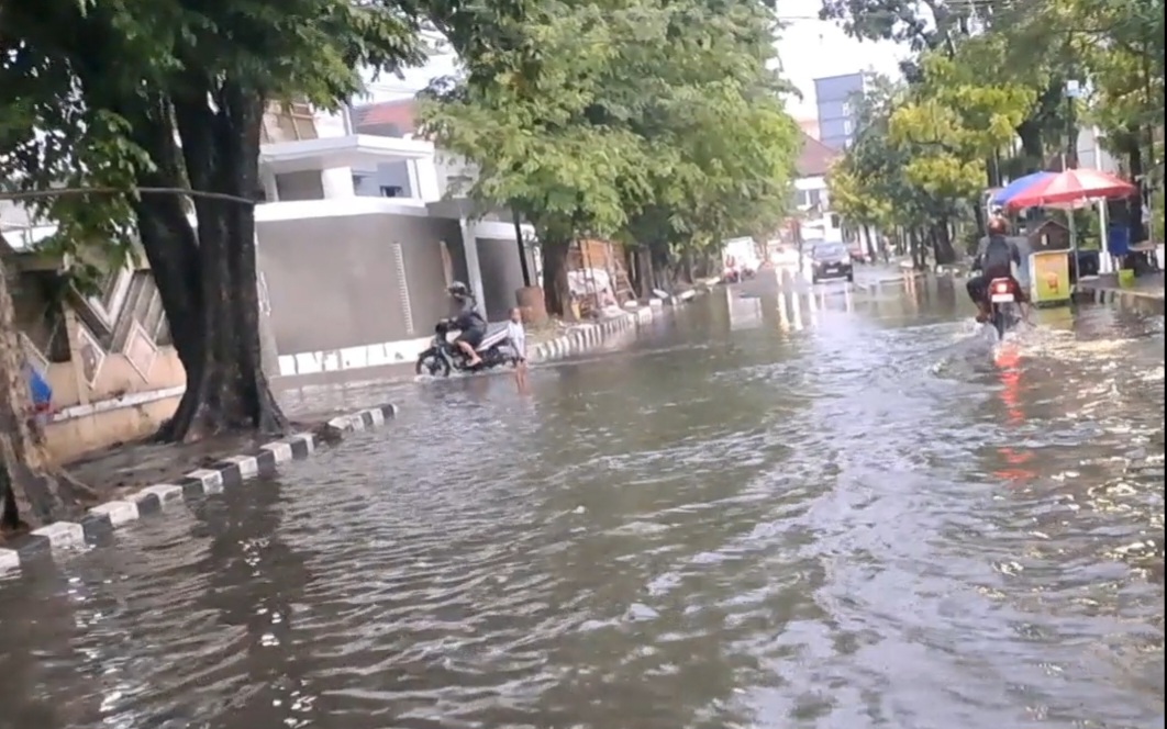 Diduga Drainase Buruk, LSM Robin Hood 23 Angkat Persoalan Banjir di Pekalongan