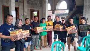 Tinjau Lokasi Banjir, Probojoyo dan Robin Hood 23 Soroti Penyaluran Bantuan