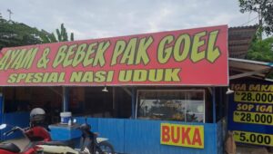 Dari Pelajar hingga Ibu Rumah Tangga, Semua Jatuh Hati pada Iga Bakar Goel