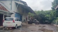 Diduga Sewa Lahan Berakhir, Pabrik Es di Batang Tetap Beroperasi